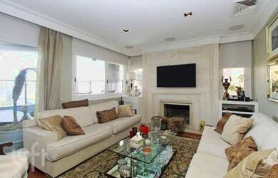 Imagem: O apartamento possui 3 Dormitórios, 1 Banheiro, 2 Vagas na