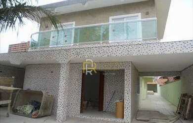 Imagem: A casa possui 5 Dormitórios, 1 Banheiro, 5 Vagas na garagem