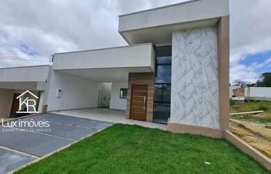 Imagem: A casa em condomínio possui 3 Dormitórios, 4 Banheiros, 4