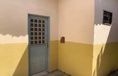 Imagem: A casa possui 1 Dormitório, 1 Banheiro e 60m² de Área e está