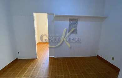 Imagem: O apartamento possui 1 Dormitório, 1 Banheiro, 30m² de Área