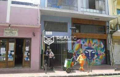 Imagem: O depósito possui 300m² de Área e está localizado em Centro