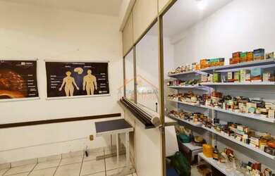 Imagem: O depósito possui 30m² de Área e está localizado em Glória