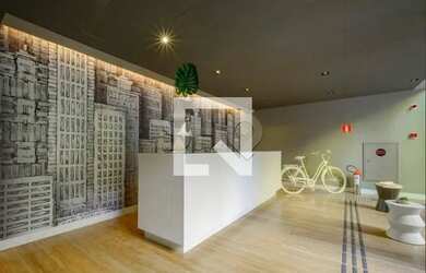 Imagem: O apartamento possui 1 Dormitório, 1 Banheiro, 1 Vaga na garagem