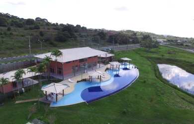 Imagem: O terreno possui 612m² de Área e está localizado em Santo