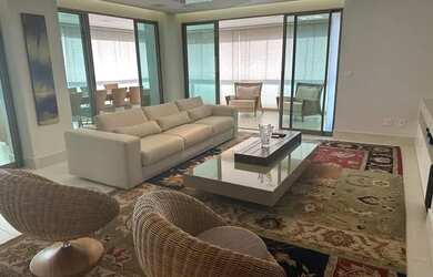 Imagem: O apartamento possui 3 Dormitórios, 5 Banheiros, 3 Vagas na