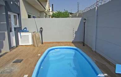 Imagem: A casa em condomínio possui 3 Dormitórios, 5 Banheiros, 2