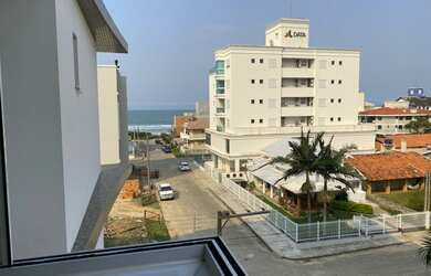 Imagem: O apartamento possui 2 Dormitórios, 1 Banheiro, 2 Vagas na