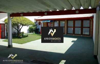 Imagem: O depósito possui 2 Vagas na garagem, 299m² de Área e está