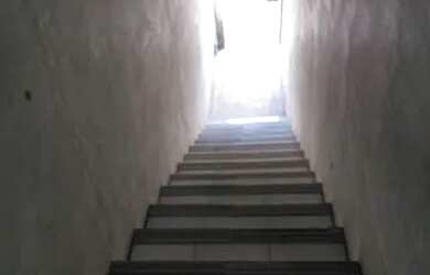 Imagem: A casa possui 2 Dormitórios, 1 Banheiro e está localizado