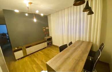 Imagem: O apartamento possui 3 Dormitórios, 1 Banheiro, 1 Vaga na garagem