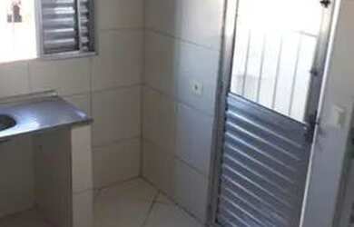 Imagem: A casa possui 1 Dormitório, 1 Banheiro, 35m² de Área e está