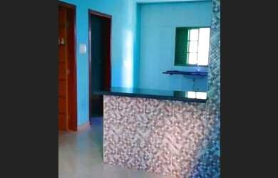 Imagem: A casa possui 3 Dormitórios, 2 Banheiros, 1 Vaga na garagem