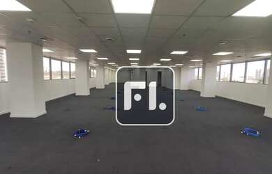 Imagem: O depósito possui 5 Vagas na garagem, 316m² de Área e está