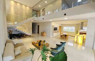 Imagem: A casa em condomínio possui 5 Dormitórios, 5 Banheiros, 4