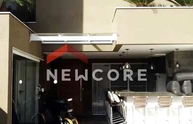 Imagem: A casa em condomínio possui 4 Dormitórios, 5 Banheiros, 4