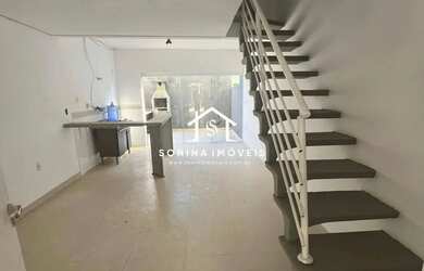 Imagem: A casa possui 2 Dormitórios, 4 Banheiros, 2 Vagas na garagem