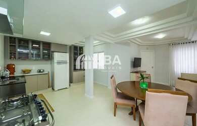 Imagem: A casa possui 3 Dormitórios, 3 Banheiros, 2 Vagas na garagem