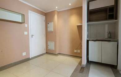 Imagem: O depósito possui 1 Vaga na garagem, 36m² de Área e está