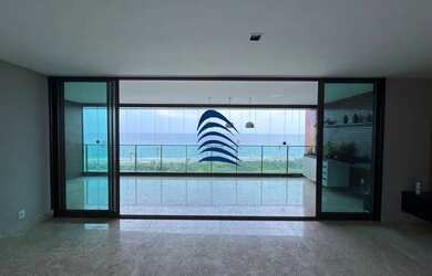 Imagem: O apartamento possui 4 Dormitórios, 3 Banheiros, 4 Vagas na