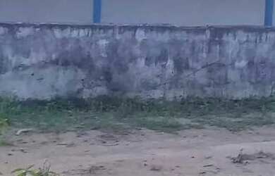 Imagem: A casa possui 4 Dormitórios, 2 Banheiros, 4 Vagas na garagem