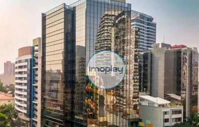 Imagem: O depósito possui 4 Vagas na garagem, 467m² de Área e está