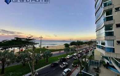 Imagem: O apartamento possui 4 Dormitórios, 2 Banheiros, 3 Vagas na