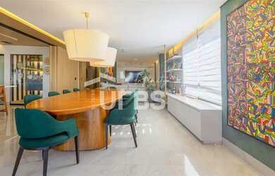 Imagem: O apartamento possui 3 Dormitórios, 4 Banheiros, 3 Vagas na