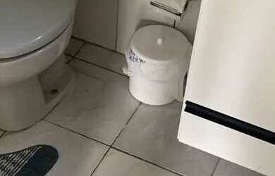 Imagem 2: Alugo Casa. Imóvel mobiliado, Ar-condicionado, 2 Vagas na garageme2 Dormitórios