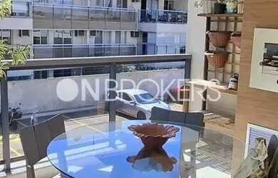 Imagem: O apartamento possui 3 Dormitórios, 4 Banheiros, 2 Vagas na