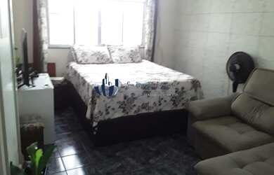 Imagem: A casa possui 2 Dormitórios, 2 Banheiros, 1 Vaga na garagem