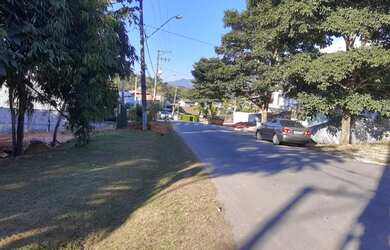 Imagem: O terreno possui 686m² de Área e está localizado em Parque