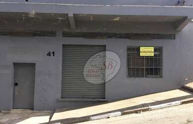 Imagem: O depósito possui 400m² de Área e está localizado em Serpa