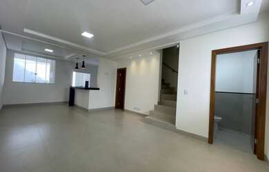 Imagem 3: Casa para venda Sobrado Zona Leste, Alto Umuarama em Grand Ville - Uberlândia...