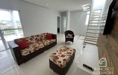 Imagem: O apartamento possui 5 Dormitórios, 2 Banheiros, 3 Vagas na