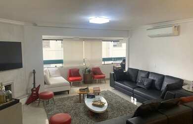 Imagem: O apartamento para alugar possui 4 Dormitórios, 2 Banheiros