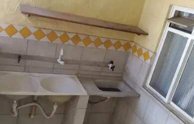 Imagem: A casa possui 1 Dormitório, 1 Banheiro e está localizado