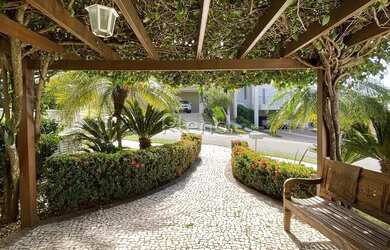 Imagem 4: Venda Casa com 326,00 metroQuadrado, 4 dormitório s , 1 vaga s . Swiss...