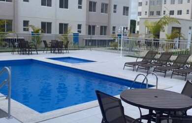 Imagem: O apartamento possui 2 Dormitórios, 1 Banheiro, 1 Vaga na garagem