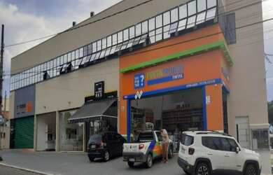 Imagem: O depósito possui 2 Vagas na garagem, 55m² de Área e está