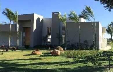 Imagem: A casa em condomínio possui 5 Dormitórios, 5 Banheiros, 3