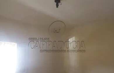 Imagem: A casa possui 1 Dormitório, 1 Banheiro, 2 Vagas na garagem