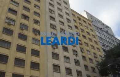 Imagem: O depósito à venda possui e está localizado em República