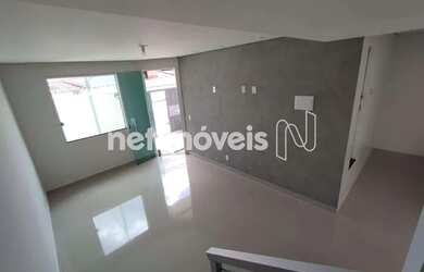 Imagem: A casa possui 3 Dormitórios, 1 Banheiro, 1 Vaga na garagem