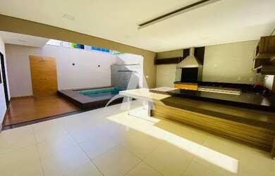 Imagem: A casa possui 3 Dormitórios, 4 Banheiros, 3 Vagas na garagem