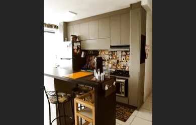 Imagem: O apartamento possui 2 Dormitórios, 1 Banheiro, 1 Vaga na garagem