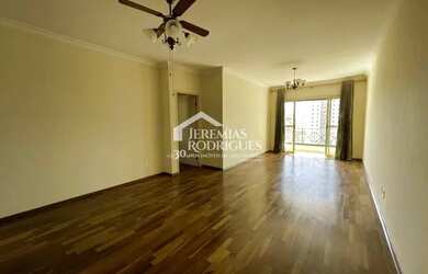 Imagem: O apartamento possui 3 Dormitórios, 3 Banheiros, 2 Vagas na