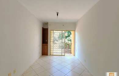 Imagem: O apartamento possui 2 Dormitórios, 2 Banheiros, 2 Vagas na