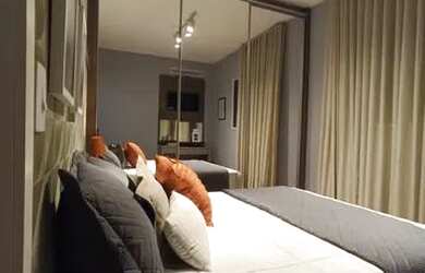 Imagem: O apartamento possui 2 Dormitórios, 1 Banheiro, 1 Vaga na garagem