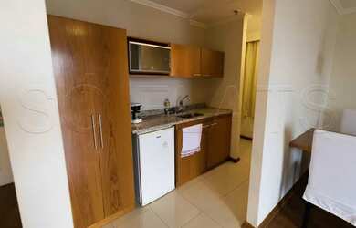 Imagem 3: Flat prox Av dos Bandeirantes, Av Dr. Cardoso de Melo e vias de acesso....